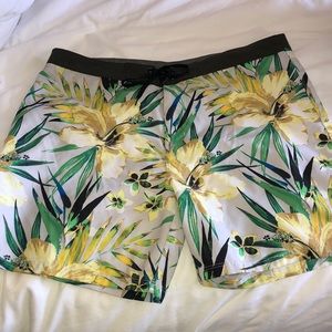 Hurley floral board shorts. 36